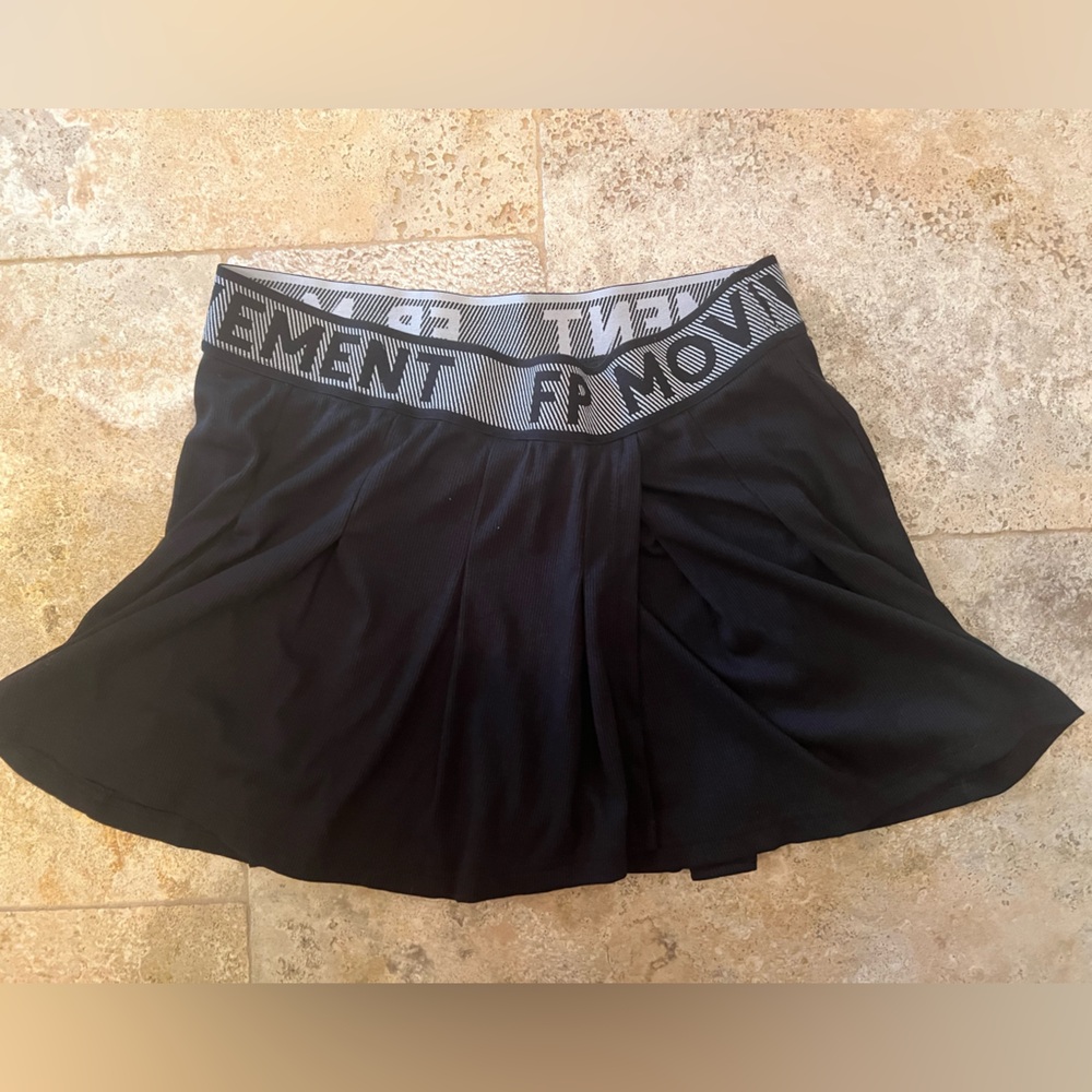 Free People Movement Tennis/Golf skirt size L